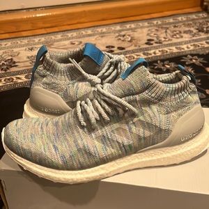 Adidas ultra boost mid